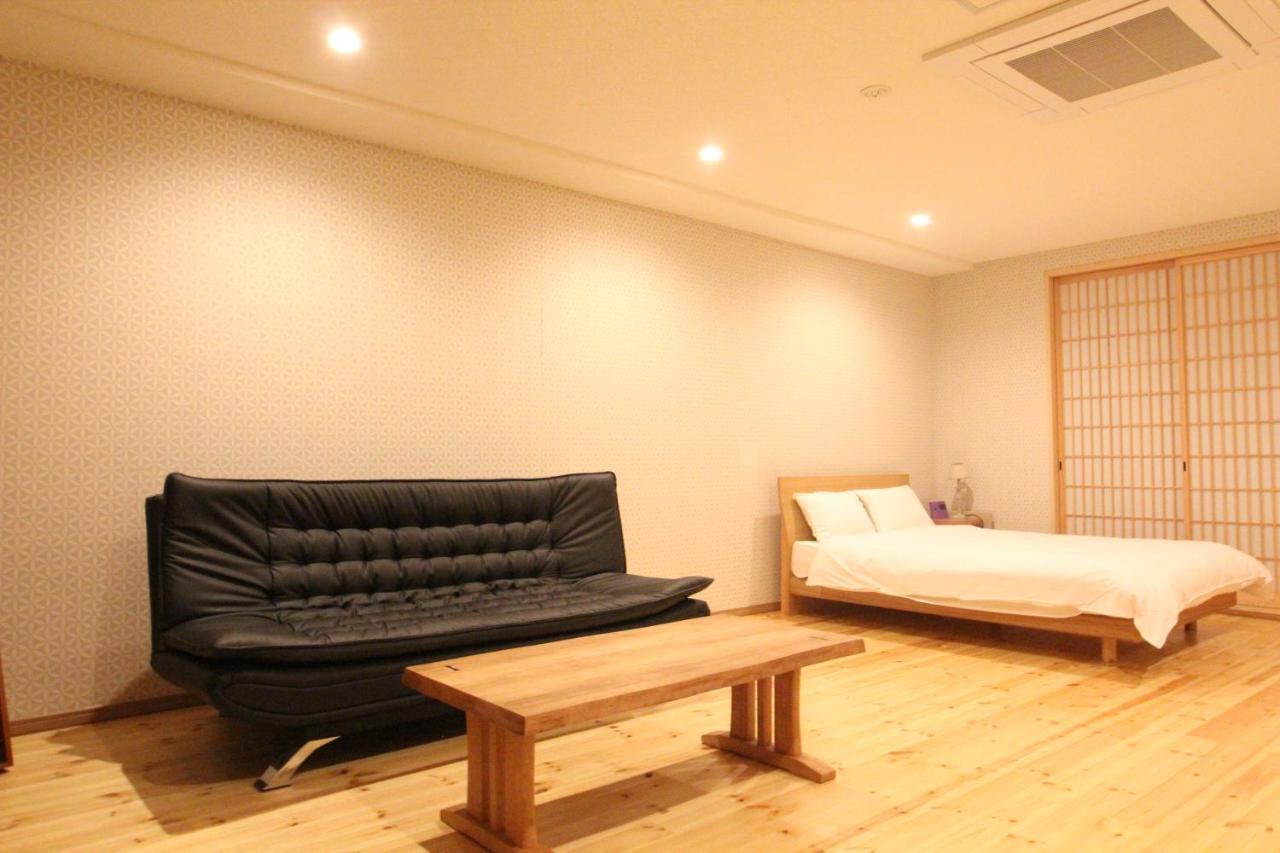 Shimanouchi Luxury Apartment Osaka Exterior photo